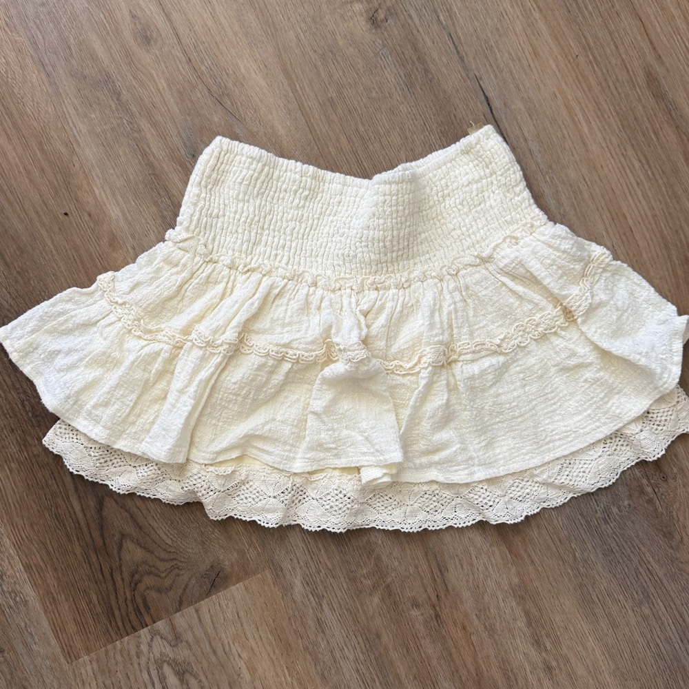 Wet Seal Cream Ruffled Mini Skirt